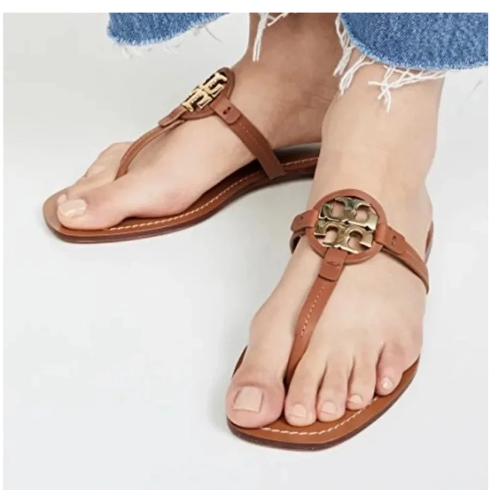 Tory Burch Tan Leather Thong Sandals with Gold Logo Medallion women size 8.5